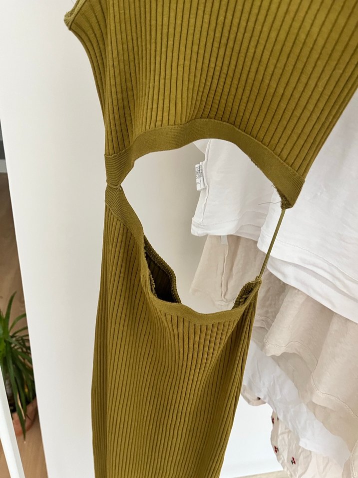 Zeytin Yeşili Uzun Kesim Kolsuz Elbise - Görsel 3