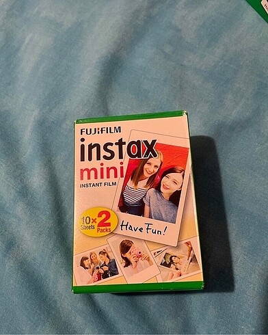 Instax film