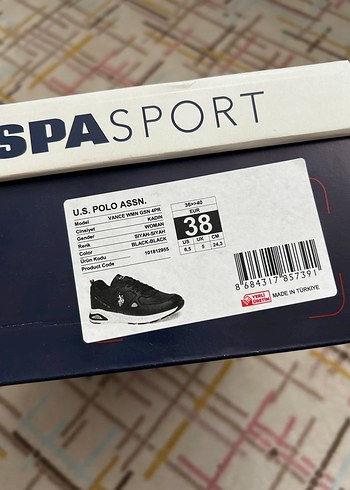 38 Beden Siyah Bağcıklı Kadın Spor Ayakkabı