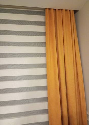 Sarı ve Gri Çizgili Modern Perde - Görsel 3