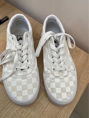 Vans beyaz damalı