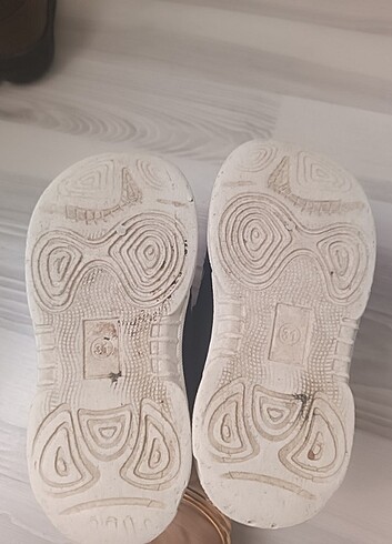 31 Beden Erkek Çocuk Spor Ayakkabı 