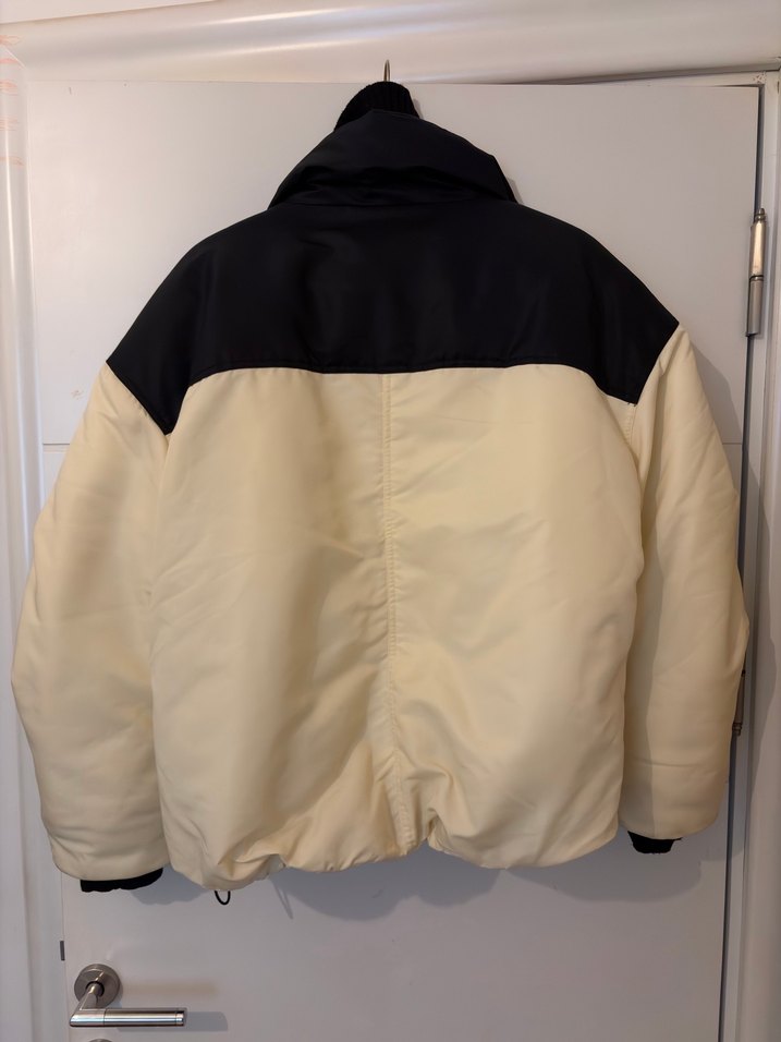 Kırık Beyaz-Siyah Oversize Kışlık Mont - Görsel 3