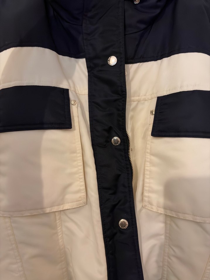 Kırık Beyaz-Siyah Oversize Kışlık Mont - Görsel 5