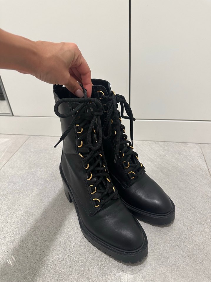 Uterque Siyah Deri Bağcıklı Kadın Bot - Görsel 2