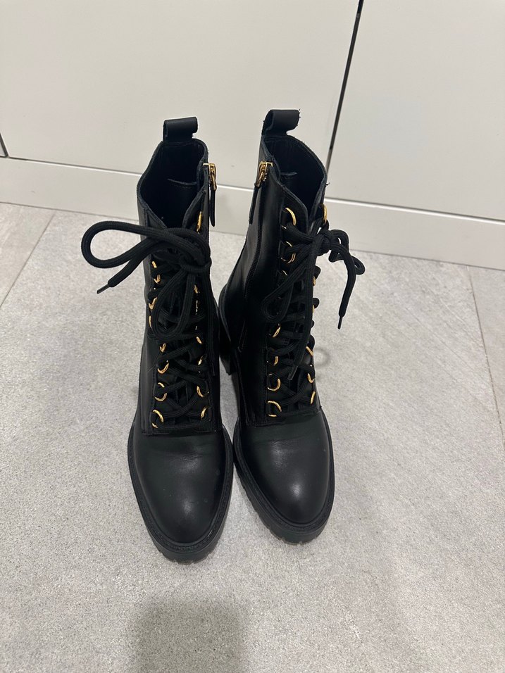 Uterque Siyah Deri Bağcıklı Kadın Bot - Görsel 4