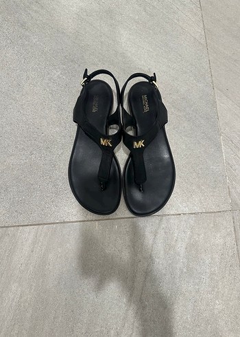 39 Beden siyah Renk Micheal Kors Siyah Kadın Sandalet