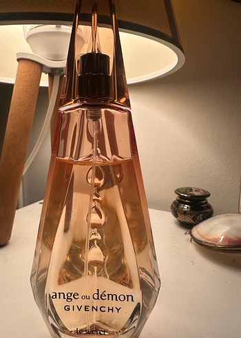 Givenchy Ange ou Démon Le Secret Kadın Parfümü - Görsel 5