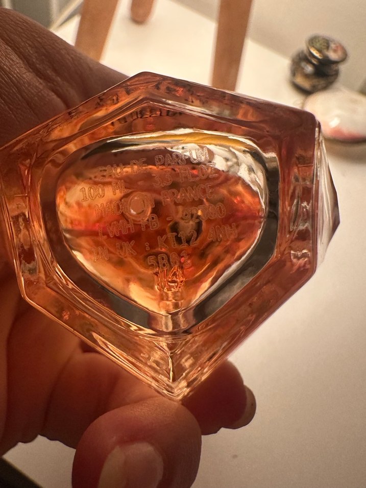 Givenchy Ange ou Démon Le Secret Kadın Parfümü - Görsel 3