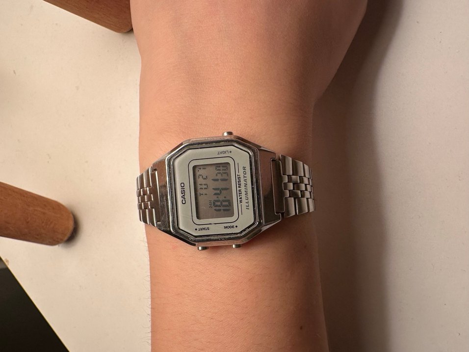 Casio La680wa-7df Retro Vintage Kadın Kol Saati - Görsel 2