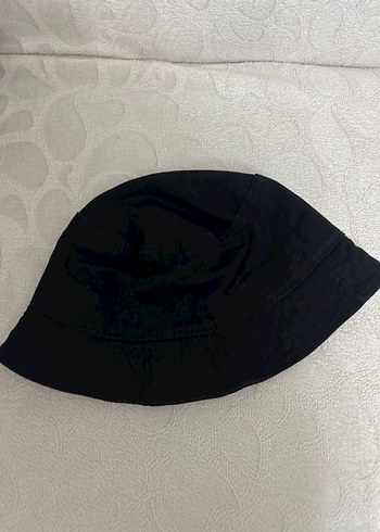Siyah Minimalist Kadın Şapka