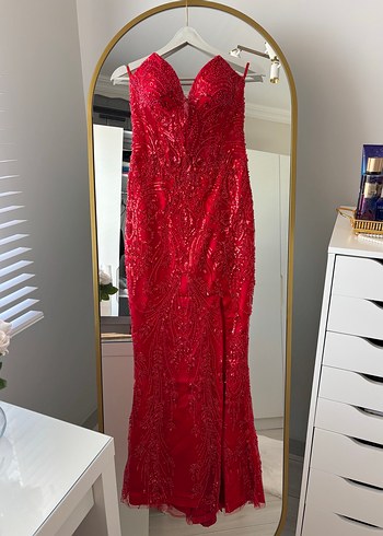 Kırmızı kına elbisesi - Görsel 2