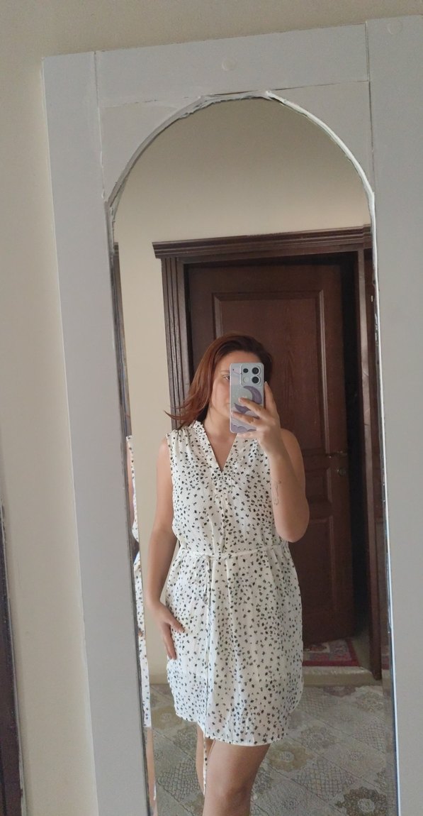 Beyaz Leopar Desenli Mini V Yaka Elbise - Görsel 2