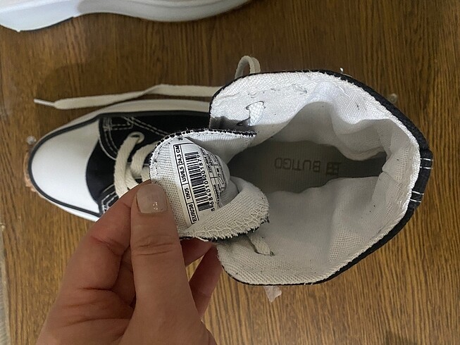 37 Beden siyah Renk Converse spor bot ayakkabı