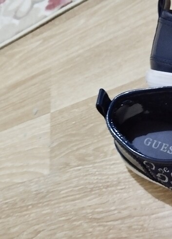 38 Beden Lacivert Guess ayakkabı