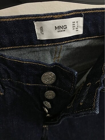 Mango Mango Jean