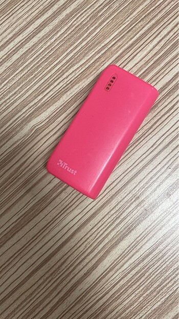 Powerbank pembe