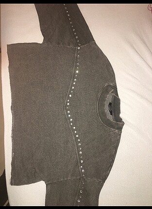 Bershka Bershka Taşlı Gri Crop Sweatshirt
