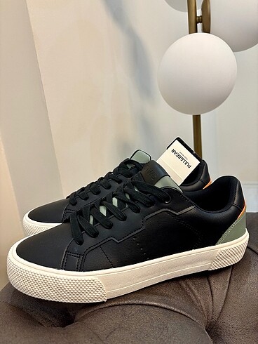 41 Beden siyah Renk ORJİNAL SIFIR PULL&BEAR ERKEK SNEAKER