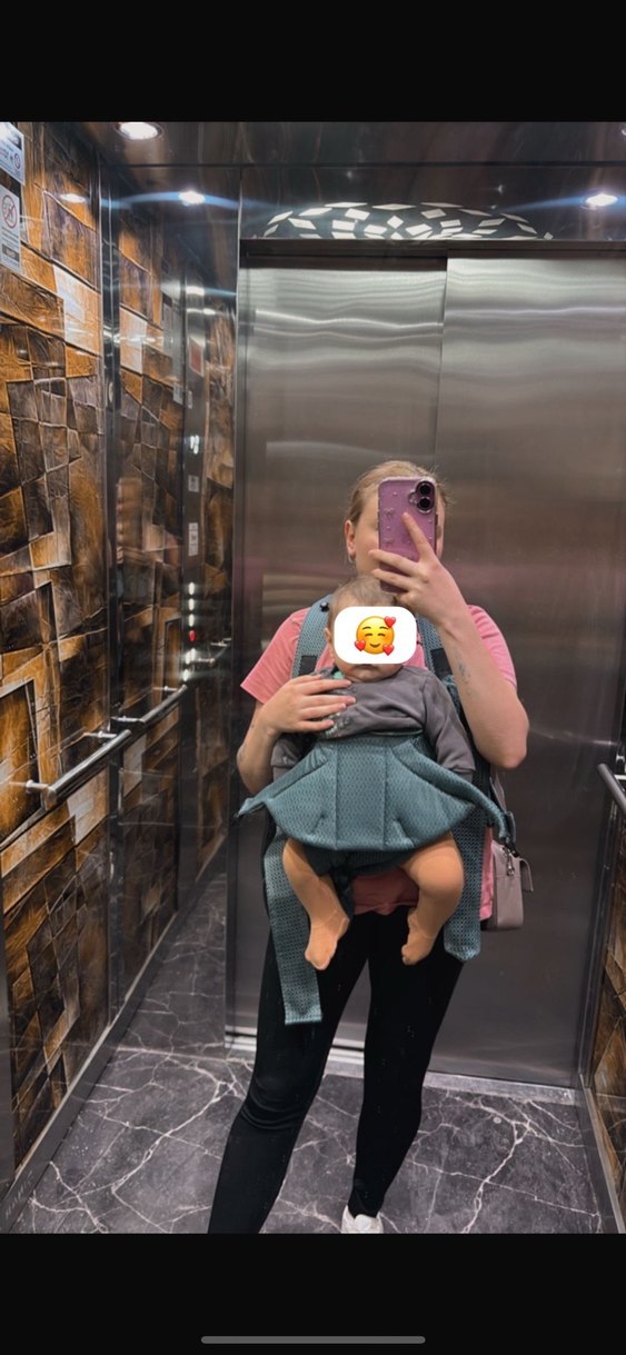 Gri BabyBjörn ana kucağı - Görsel 3