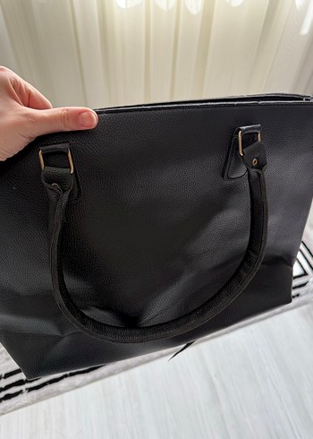 Siyah Deri Fermuarlı Kadın Çanta - Görsel 3