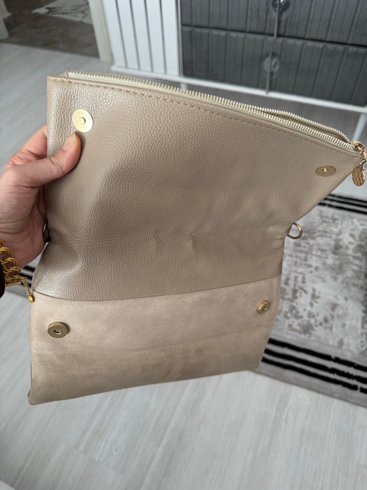 Bej Süet Fermuarlı Kadın Portföy Çanta - Görsel 3