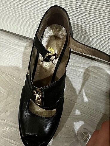 Kalın topuklu ayakkabı - Görsel 6