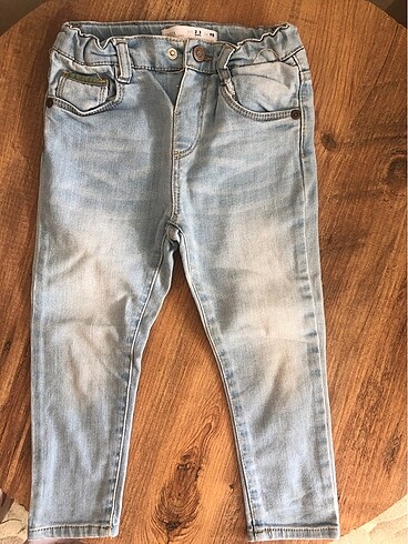 Zara erkek çocuk pantolon