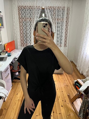 Quzen önden bağcıklı tişört