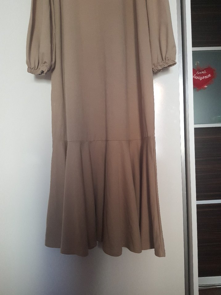 volanlı elbise - Görsel 3