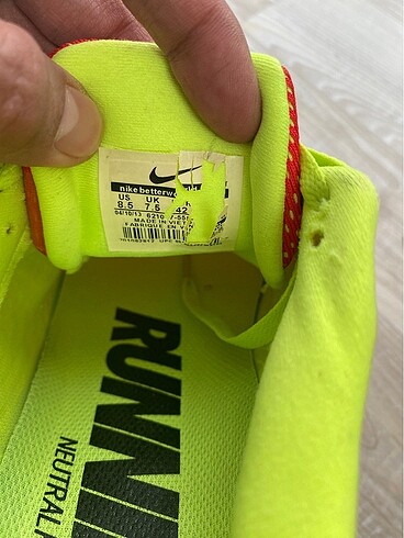 42 Beden kırmızı Renk Nike Air Orijinal