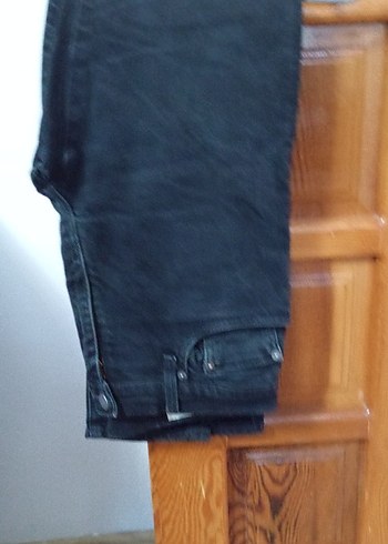 Levis Erkek Siyah Kemerli Dar Kesim Kot Pantolon