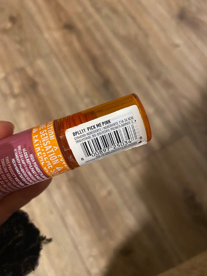 NYX  pembe Ruj - Görsel 3