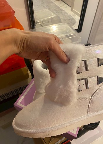 Selin shoes Beyaz Kürklü Kadın Bot - Görsel 3