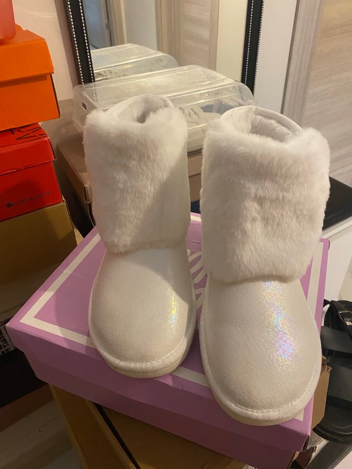 Selin shoes Beyaz Kürklü Kadın Bot - Görsel 2