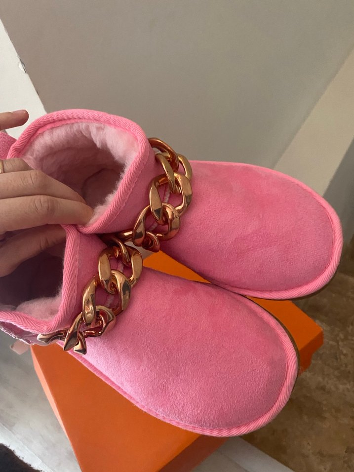 Pembe Zincir Detaylı Süet Bot - Görsel 3