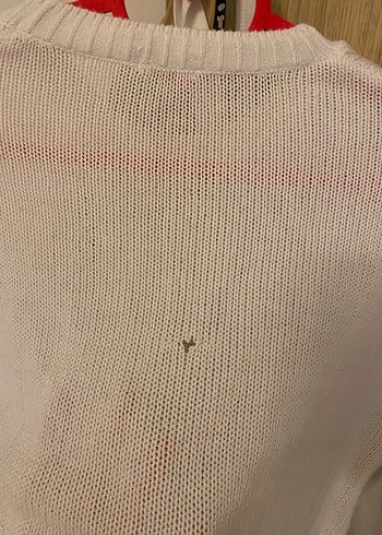 Beyaz delikli kazak - Görsel 3