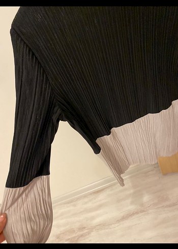 Zara kadın bluz yarım boğazlı piliseli - Görsel 3