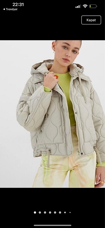Stradivarius mont