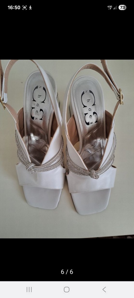 Beyaz taşlı Klasik Topuklu sandalet - Görsel 5