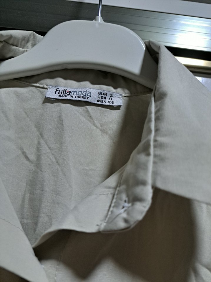 Bej Düğmeli Keten Kadın Gömlek - Görsel 3