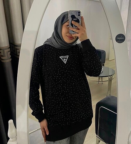 Guess taşlı sweat