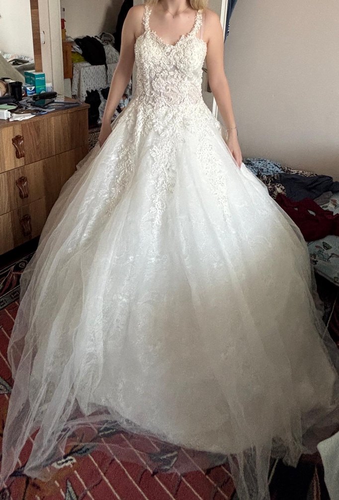 Dantel İşlemeli A Kesim Gelinlik - Görsel 4