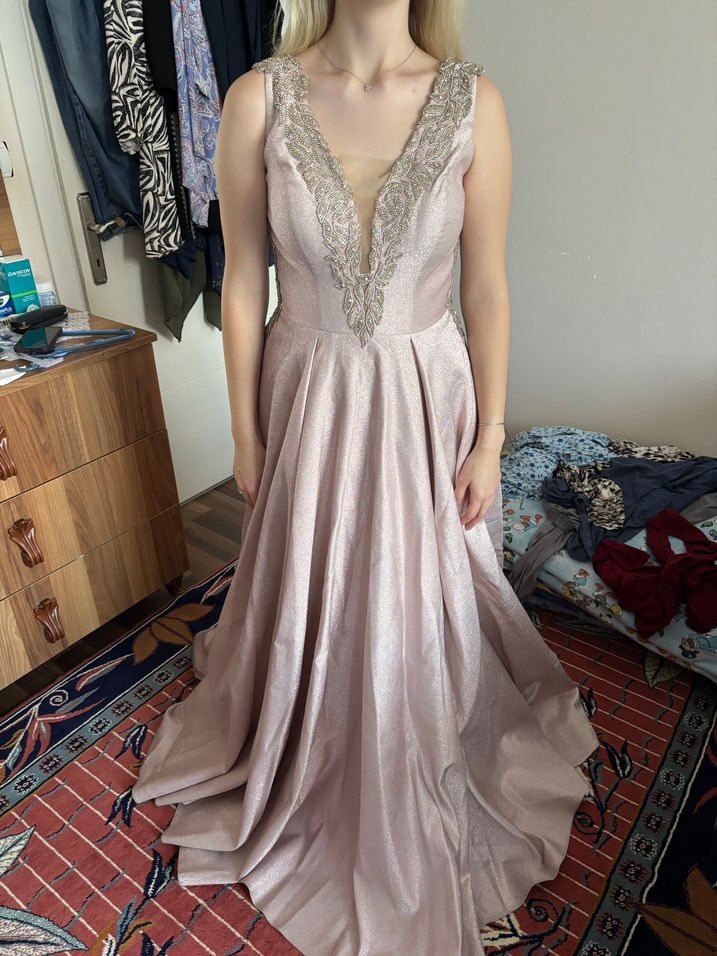 İşlemeli V Yaka Uzun Pudra Abiye Elbise - Görsel 3