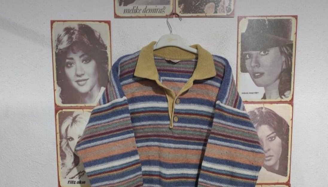 Bohem Desenli Gri Boğazlı Kazak - Görsel 4