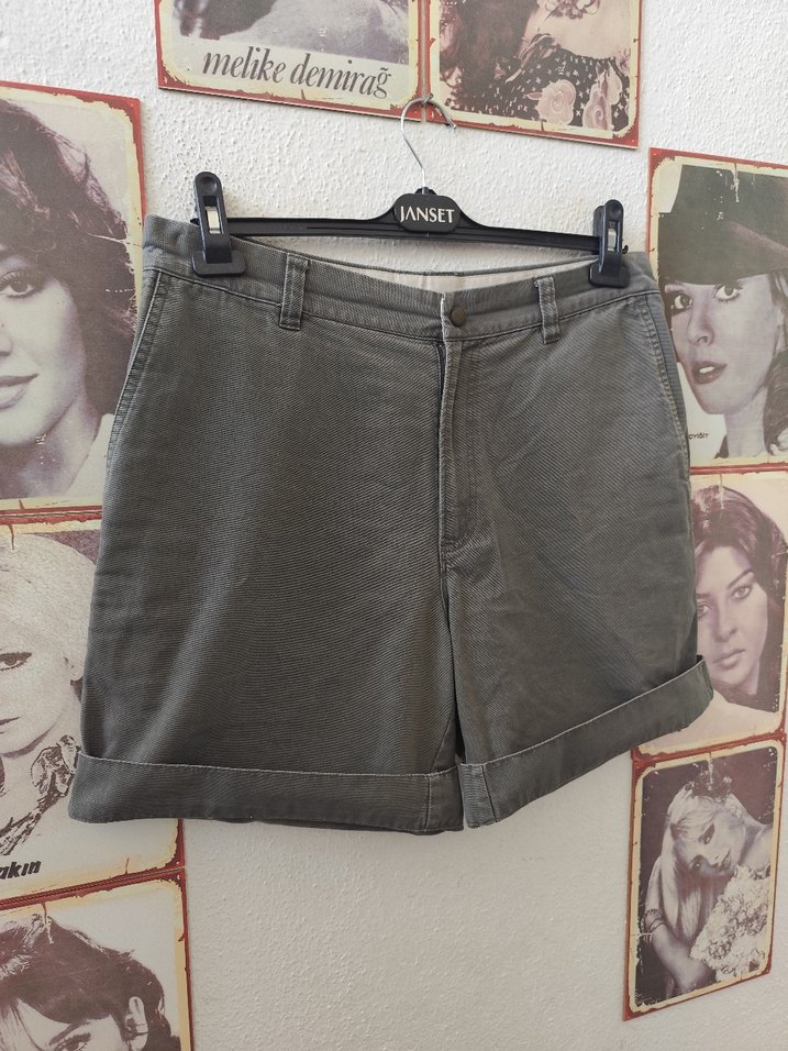 Gri Pamuklu Bol Kesim Mini Şort - Görsel 2