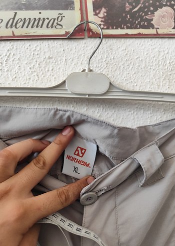 Kemerli Bej Keten Erkek Şort - Görsel 3