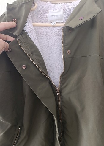 Kapüşonlu Rahat Kesim Kadın Mont - Görsel 6