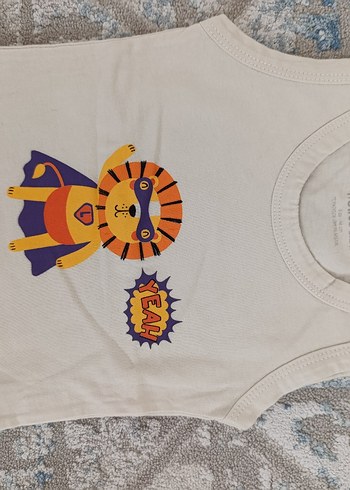 Yeşil Oyuncak Araba Baskılı Gri Tişört - Görsel 3