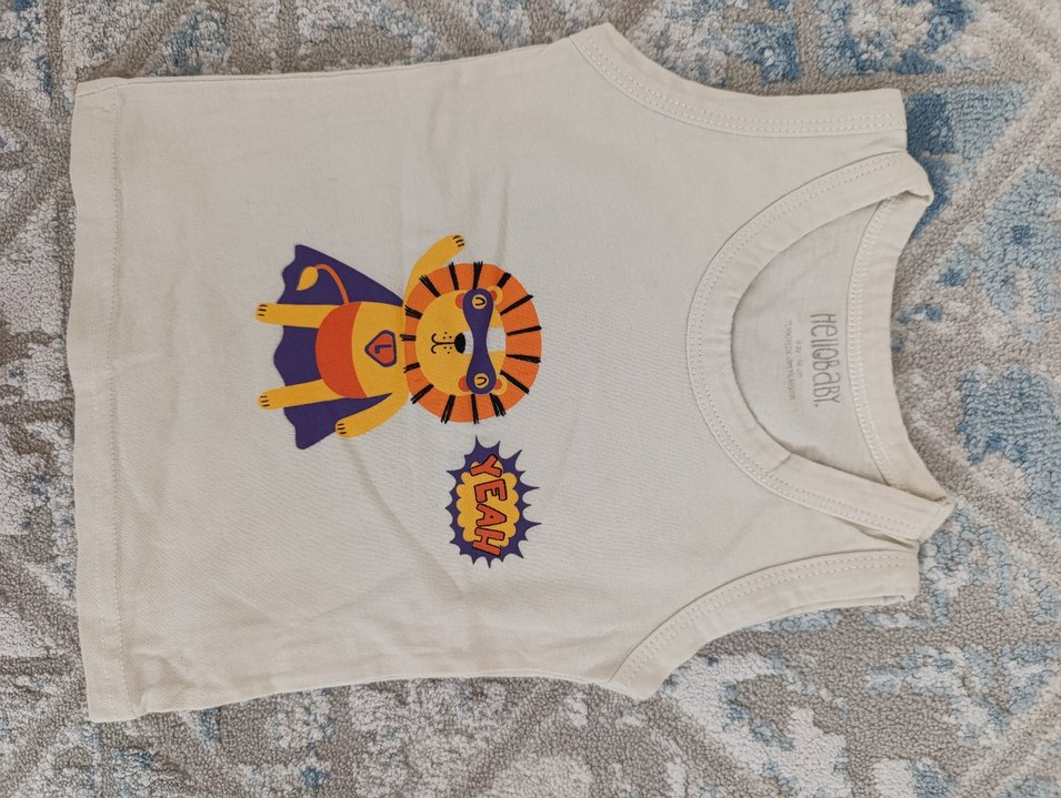 Yeşil Oyuncak Araba Baskılı Gri Tişört - Görsel 3